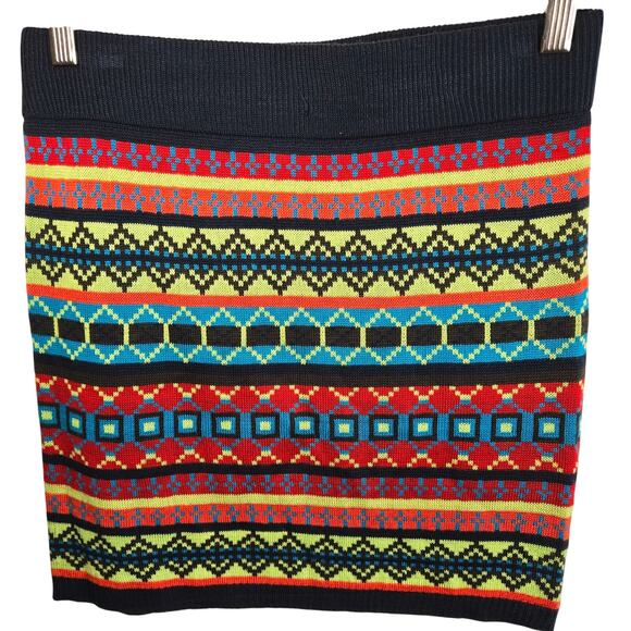 Size Medium Bright Geometric Knit Mini Sweater Skirt – Cozycore Ski Trip Knits - Picture 1 of 4
